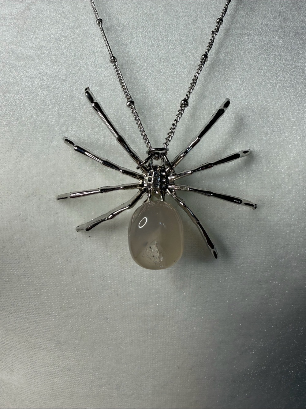 Natural Flower Agate Druzy Spider Necklace 27” Silver Tone